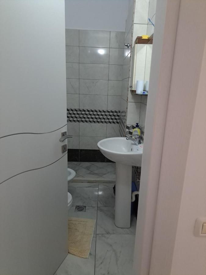 Appartamento Aura Vlorë Esterno foto